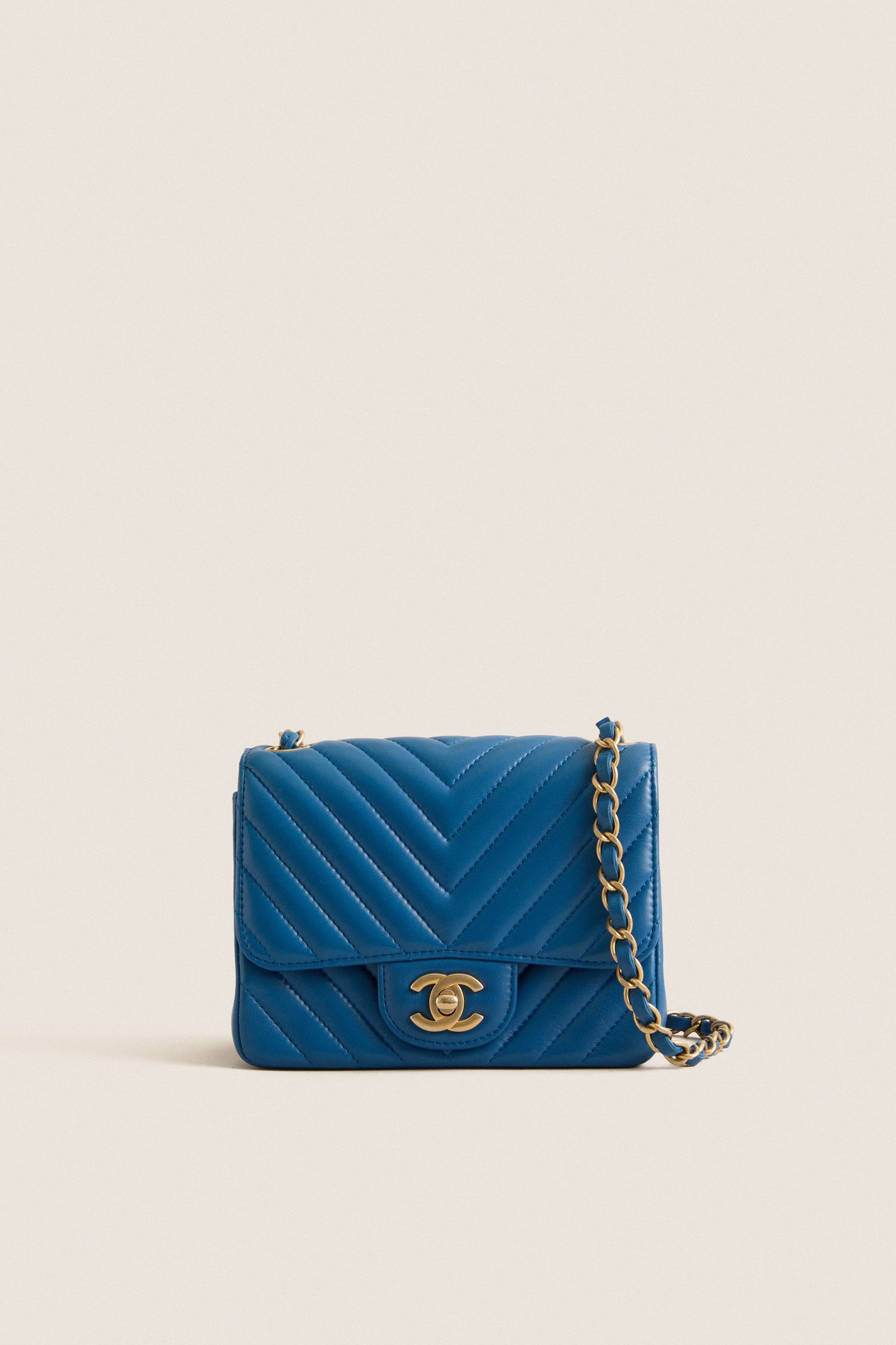 CHANEL V Stitch Blue Chevron Single Flap Chain Bag