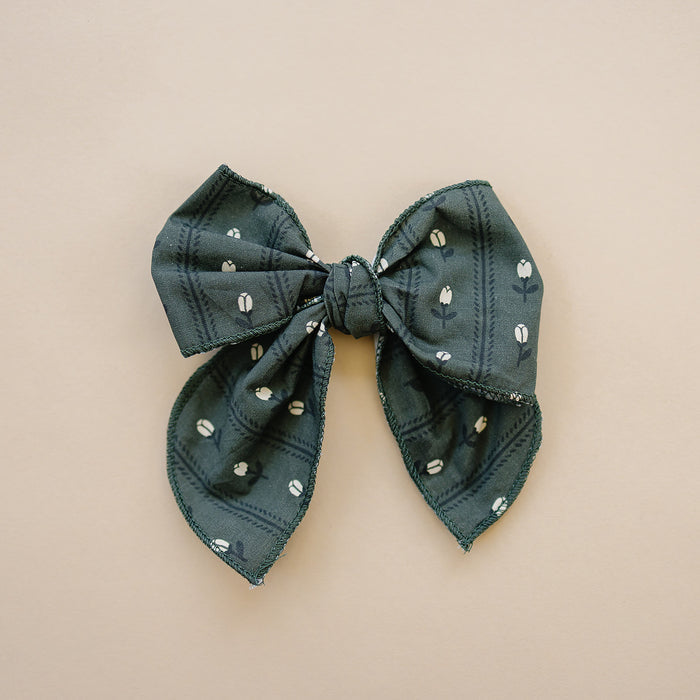 Green Tulip / Large (Clip)