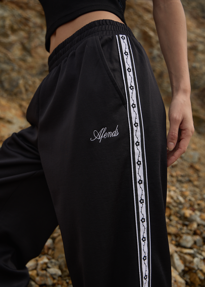 AFENDS Womens Thorn Bound - Sweat Pant - Black