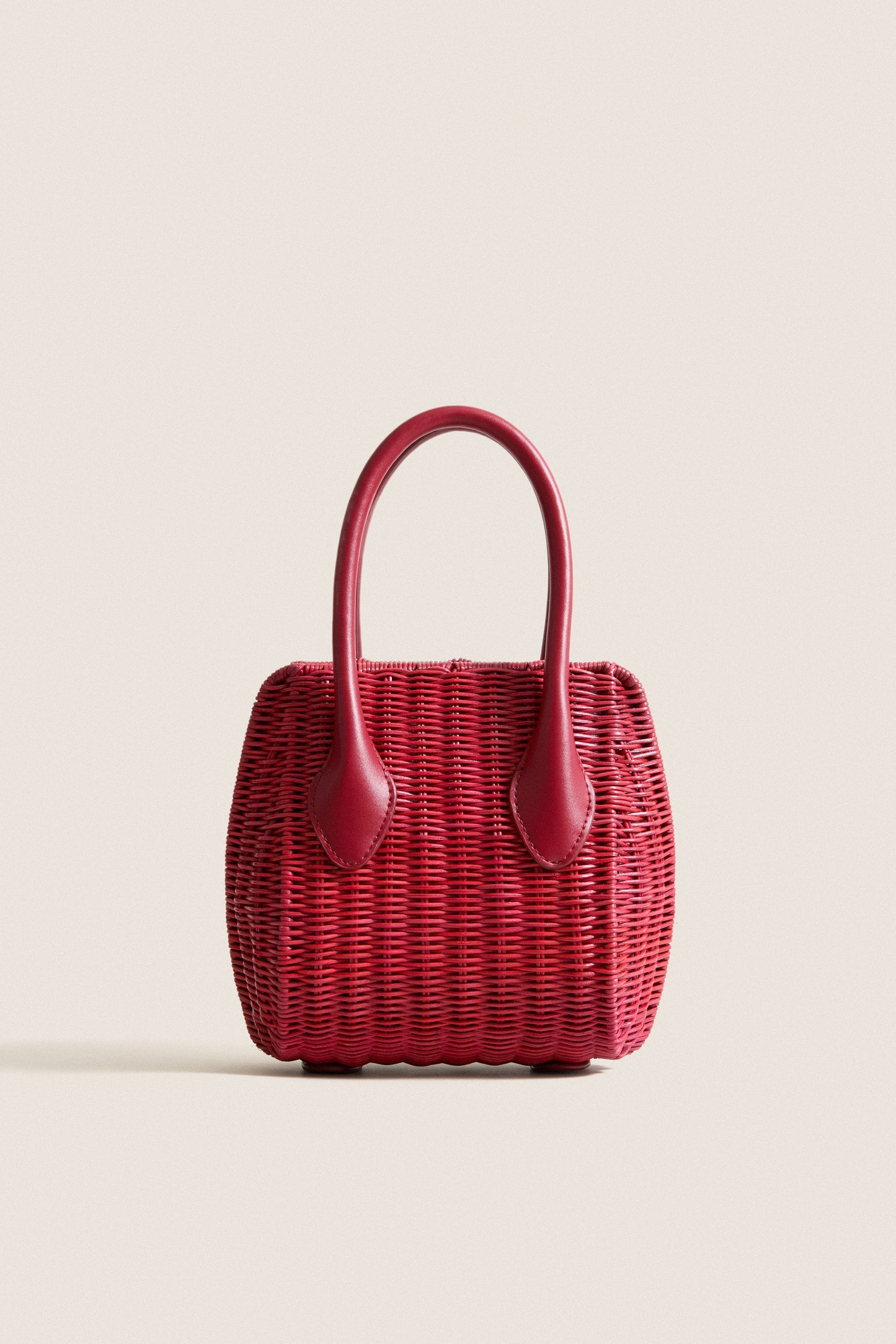 Cherry Wicker Wave Top Handle Bag