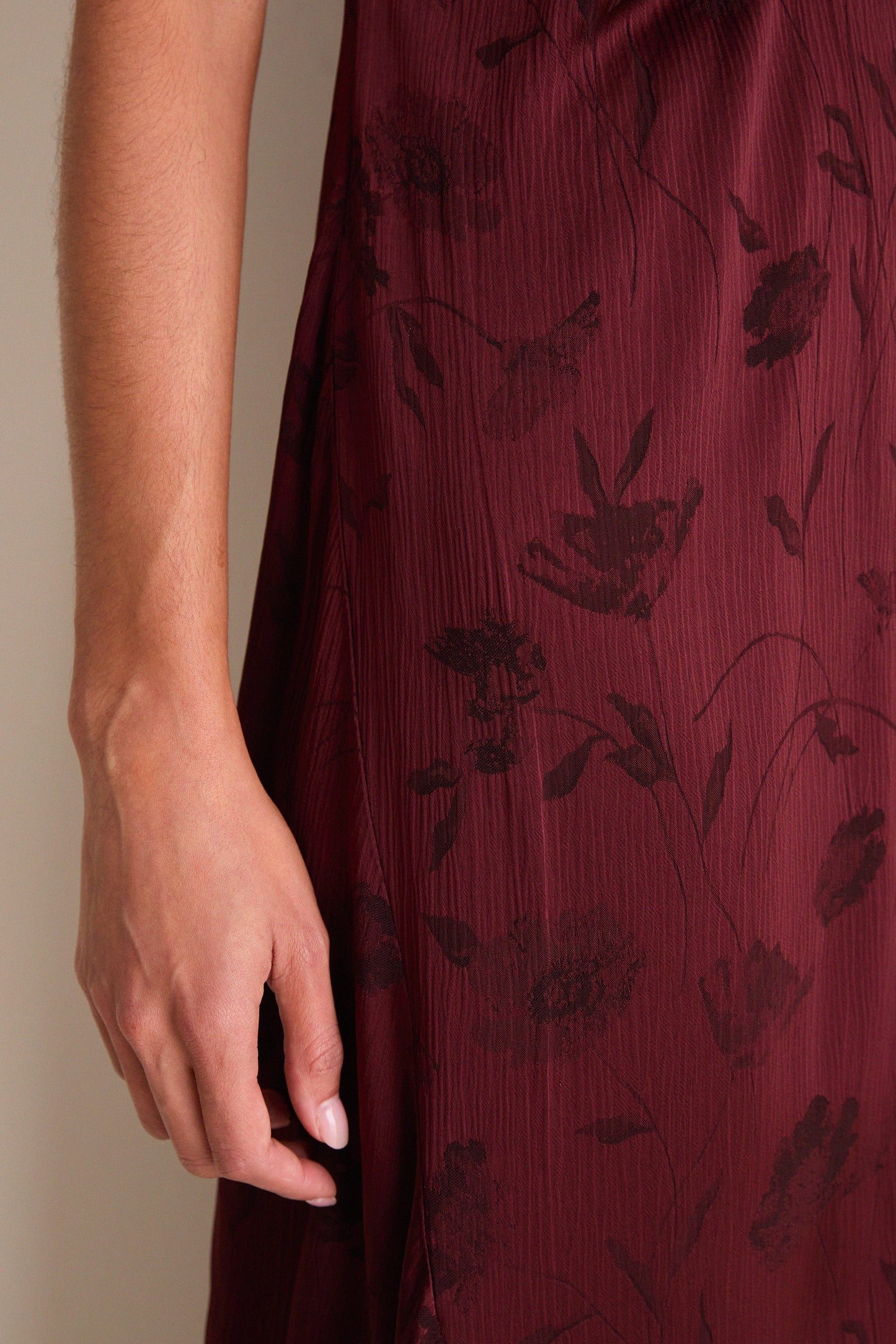 Bordeaux Floral Creponne Jacquard Midi Dress