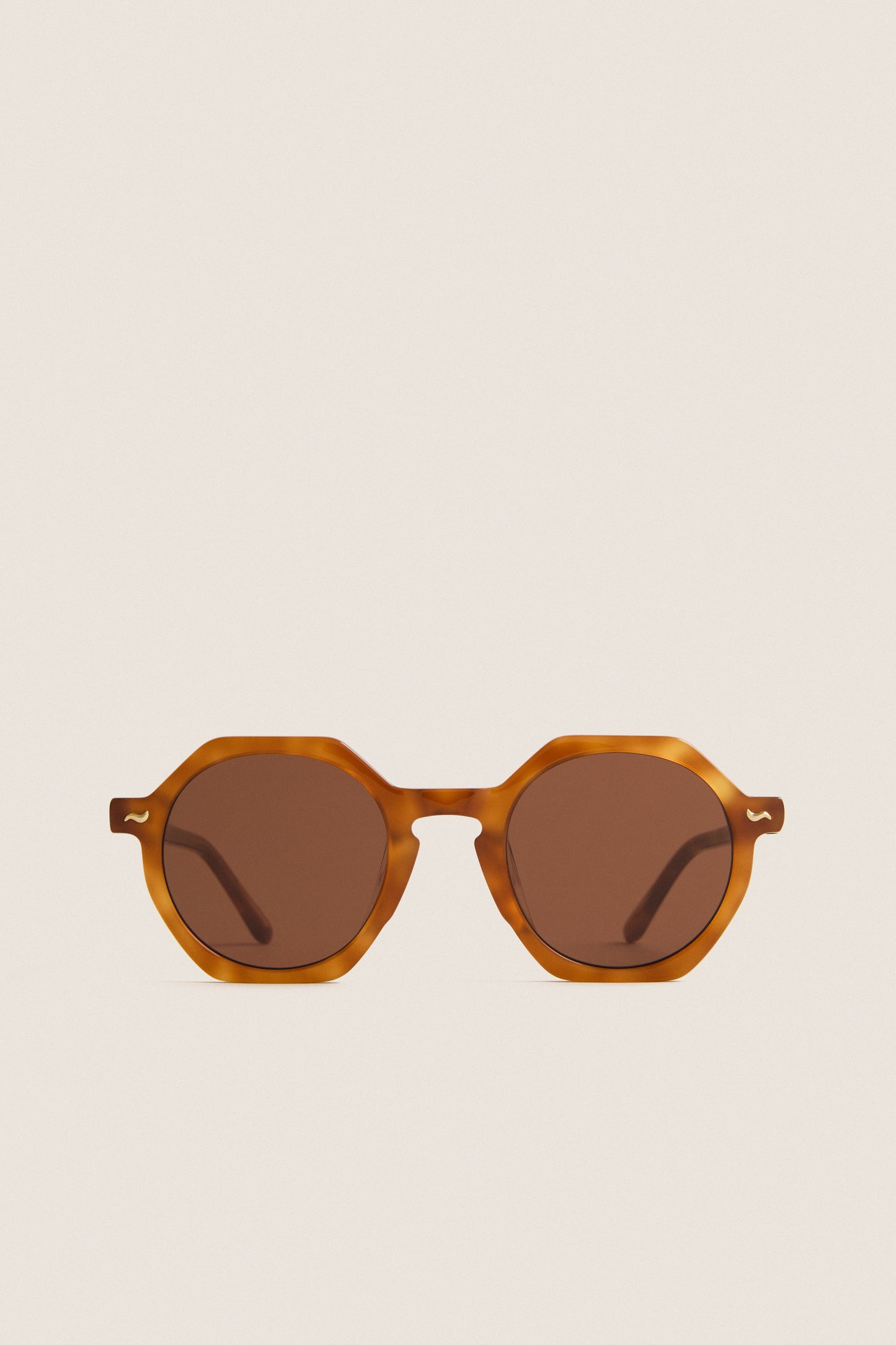 Carmelo Glaze Millie Sunglasses