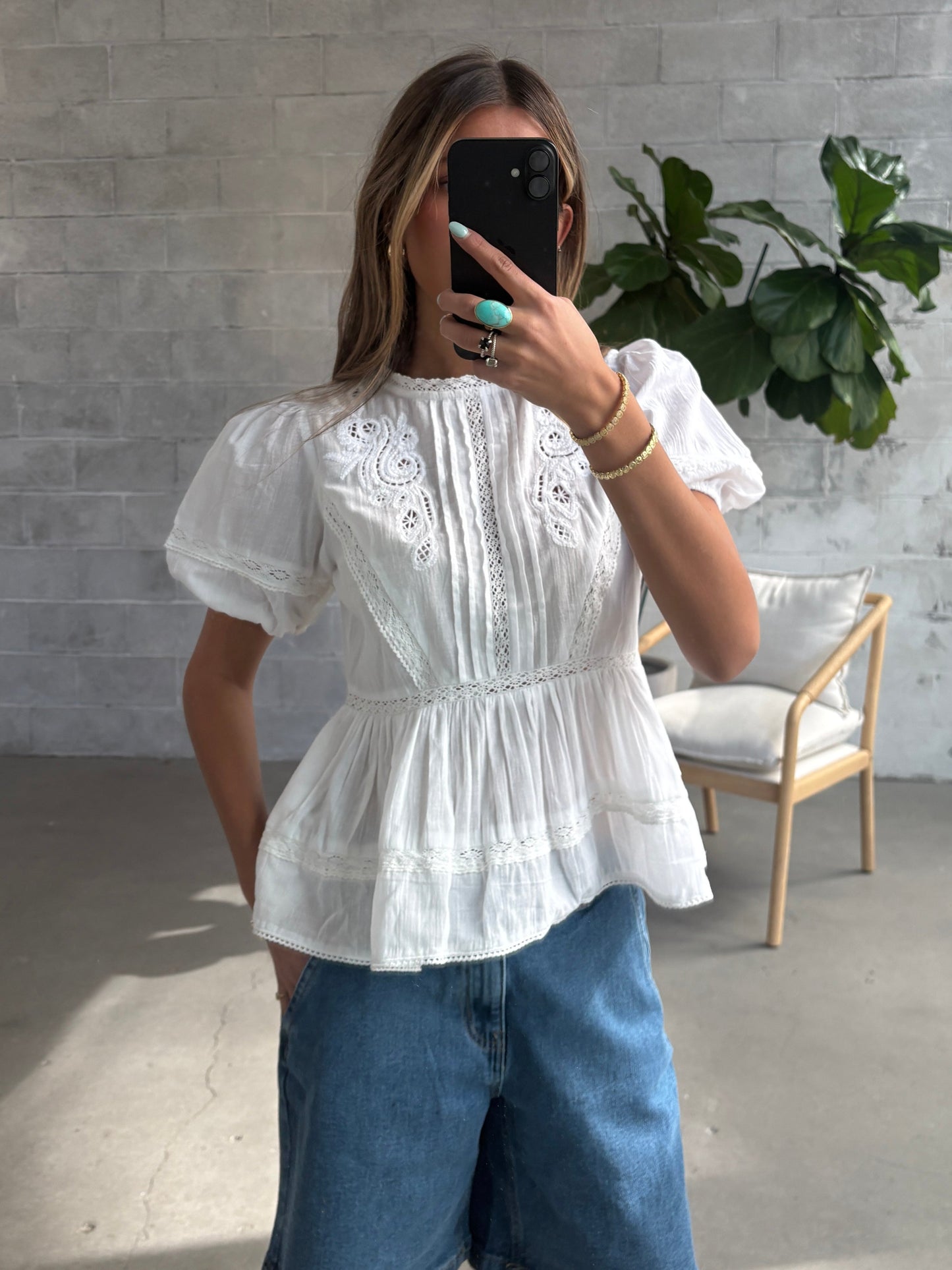BLACK TAPE Short Sleeve Embroidered Peplum Blouse