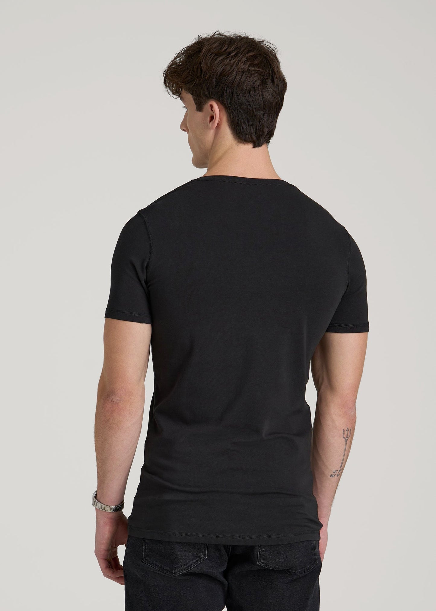 The Essential Slim Fit V-Neck Tee for Tall Men in Black