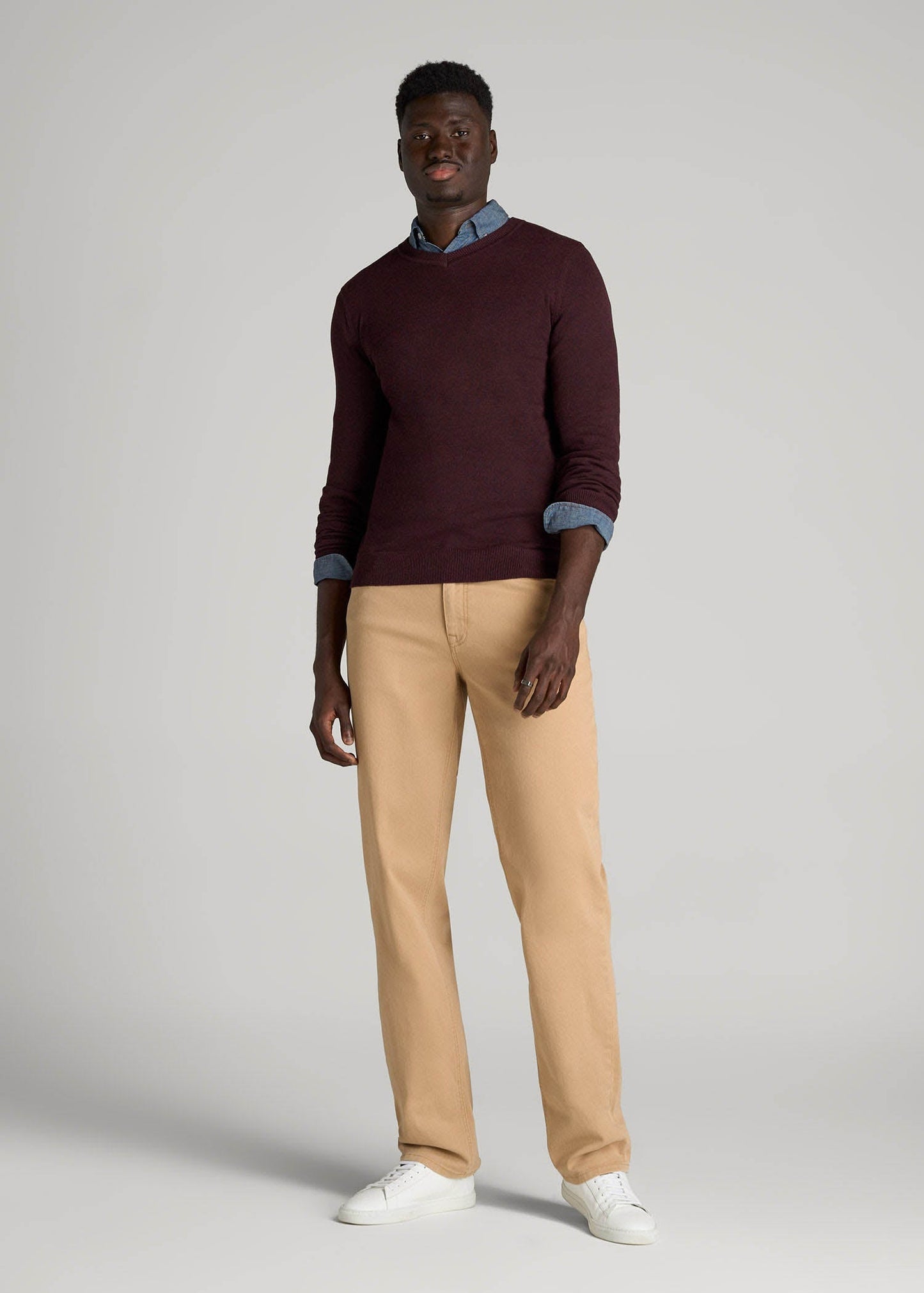 Everyday V-Neck Sweater for Tall Men in Burgundy Mix