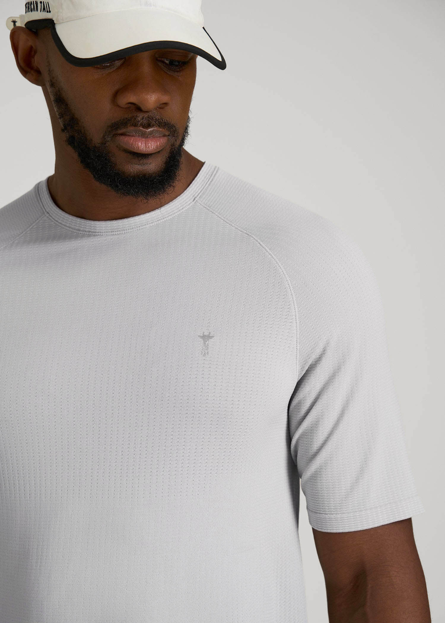 Vented Training Top for Tall Men in Silver Drop