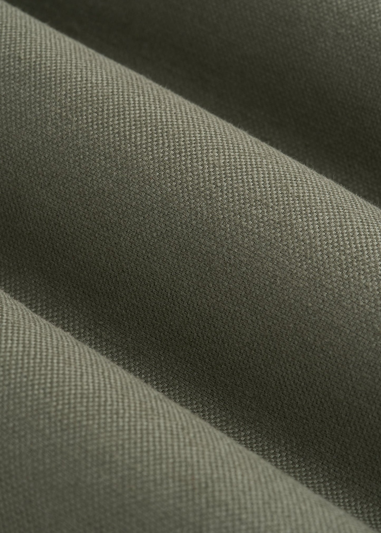 Stretch Cotton Linen Blend Shorts for Tall Men in Olive