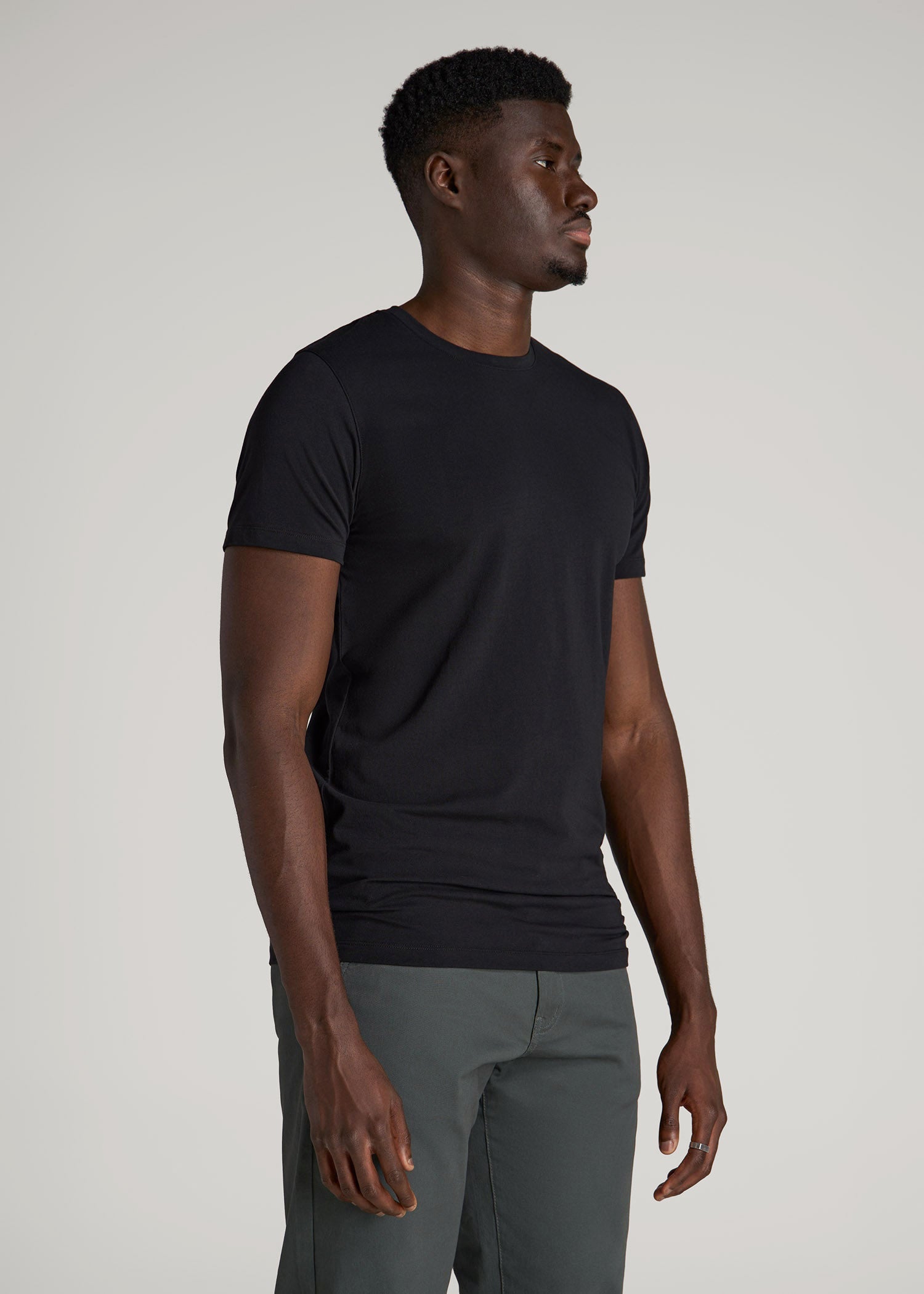 The Essential Modern Fit Crewneck Tee for Tall Men in Black