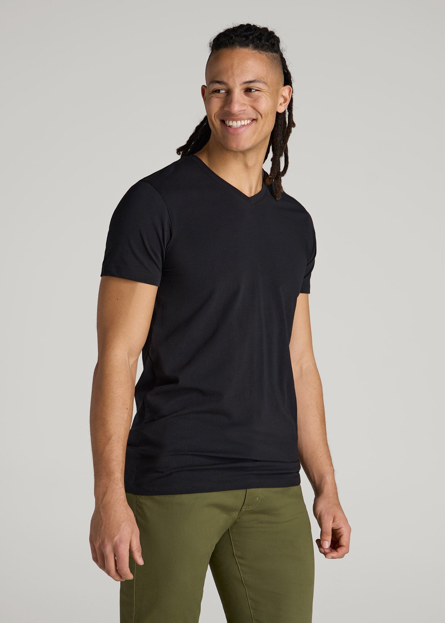 The Essential Modern Fit V-Neck Tee for Tall Men in Black