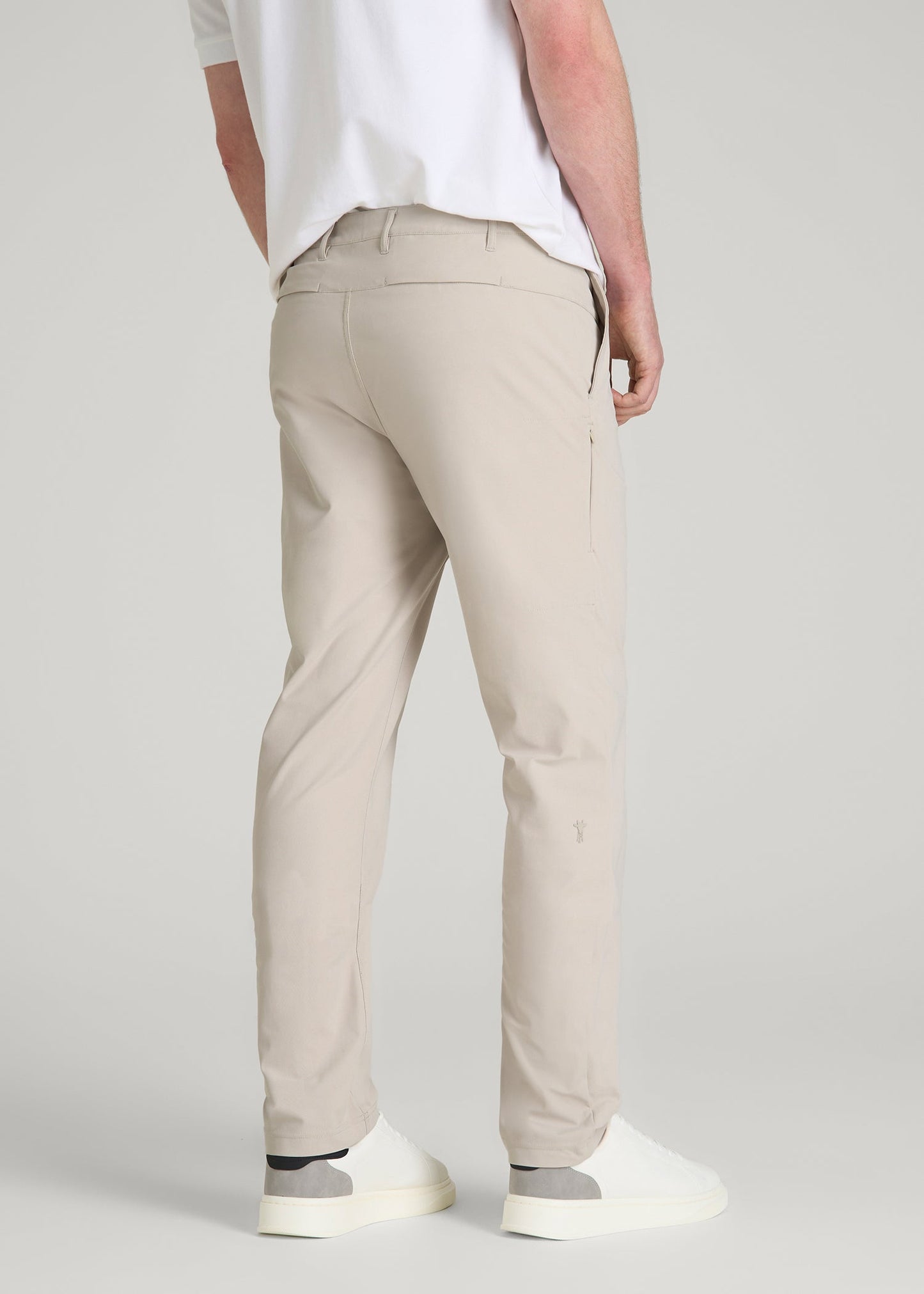 Traveler Chino 2.0 for Tall Men in Drywall Tan