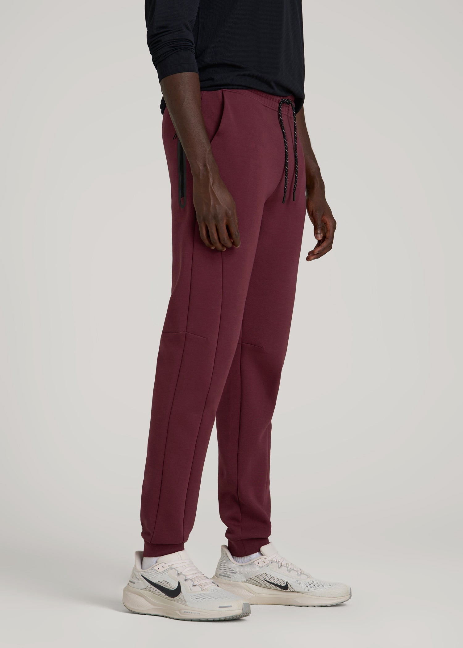 Tech Motion Fleece Joggers for Tall Men in Tawny Port