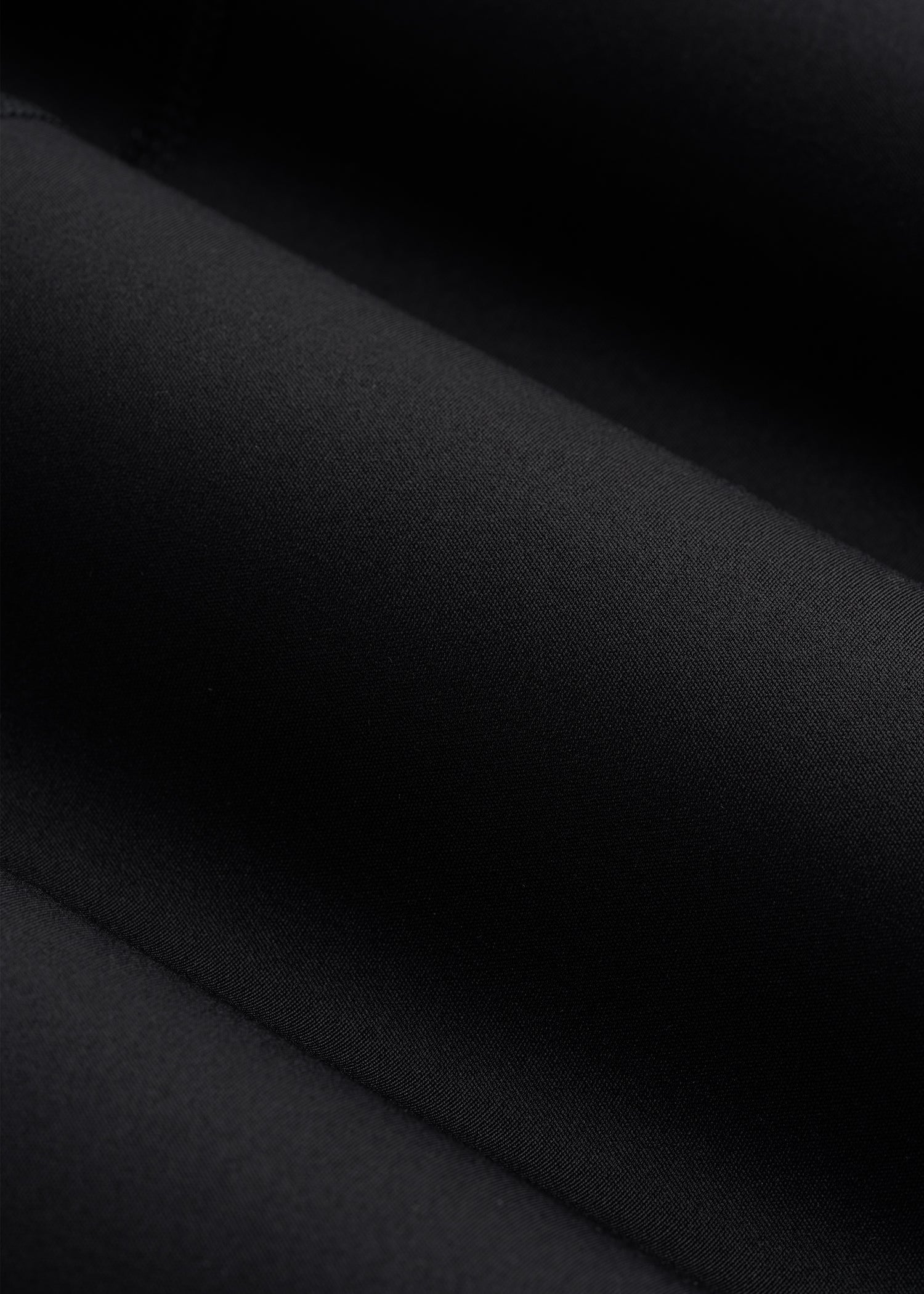 Cropped Swim Tank for Tall Women in Deep Black