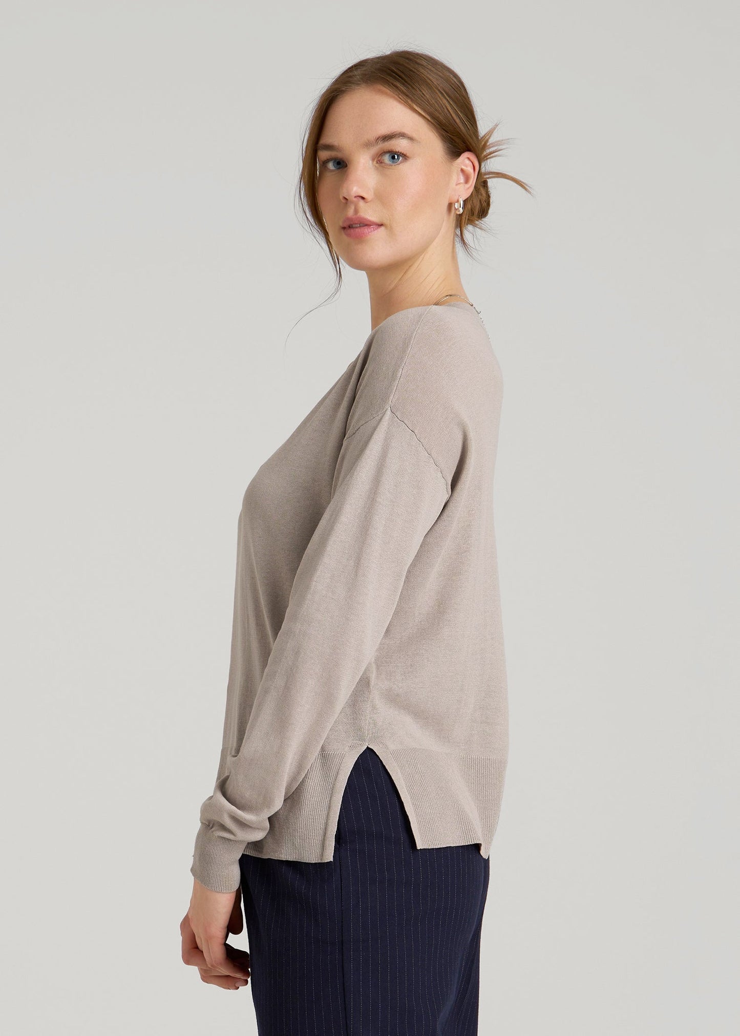 Linen Blend Split Hem V-Neck Sweater for Tall Women in Atmosphere