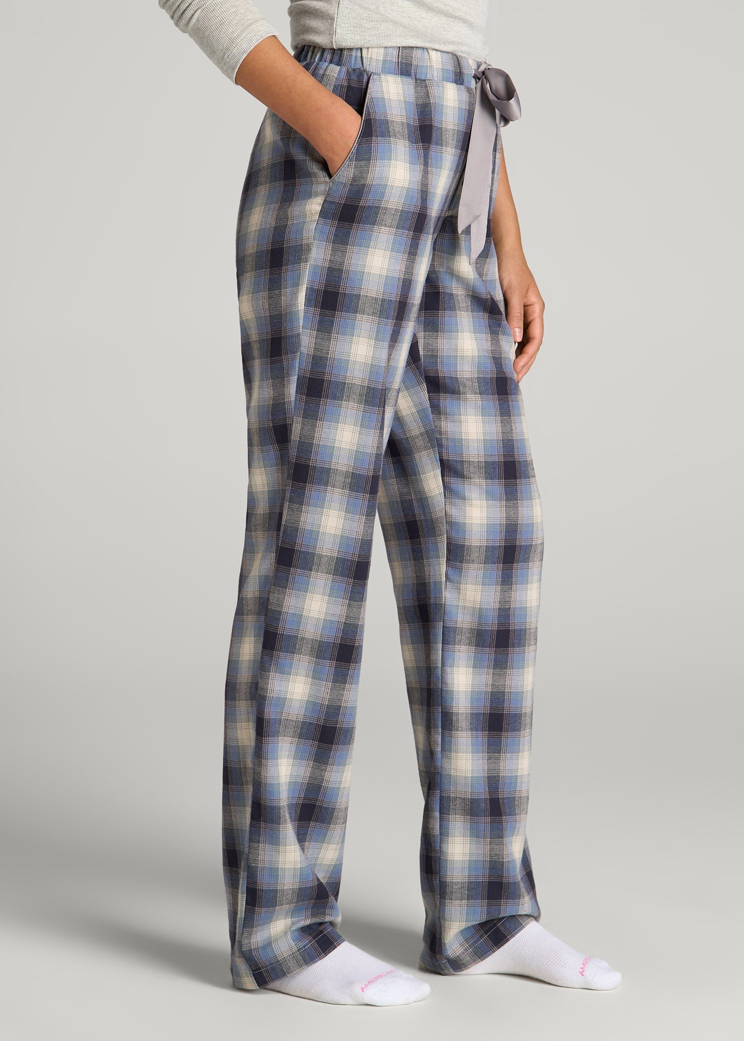 Open-Bottom Flannel Pajama Pants for Tall Women in Blue and Grey Weave