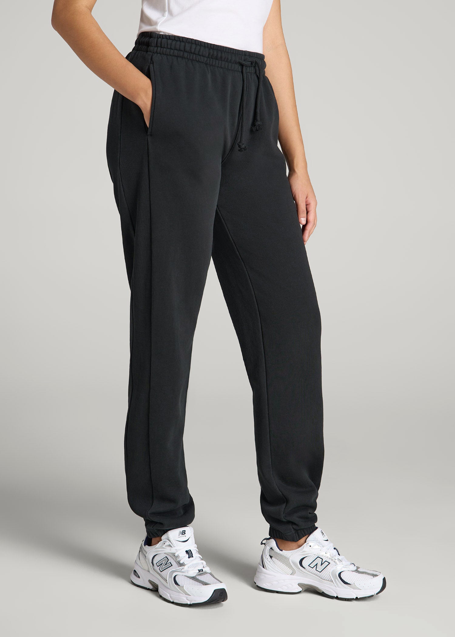 Wearever Fleece Regular Fit Sweatpants for Tall Women in Vintage Black
