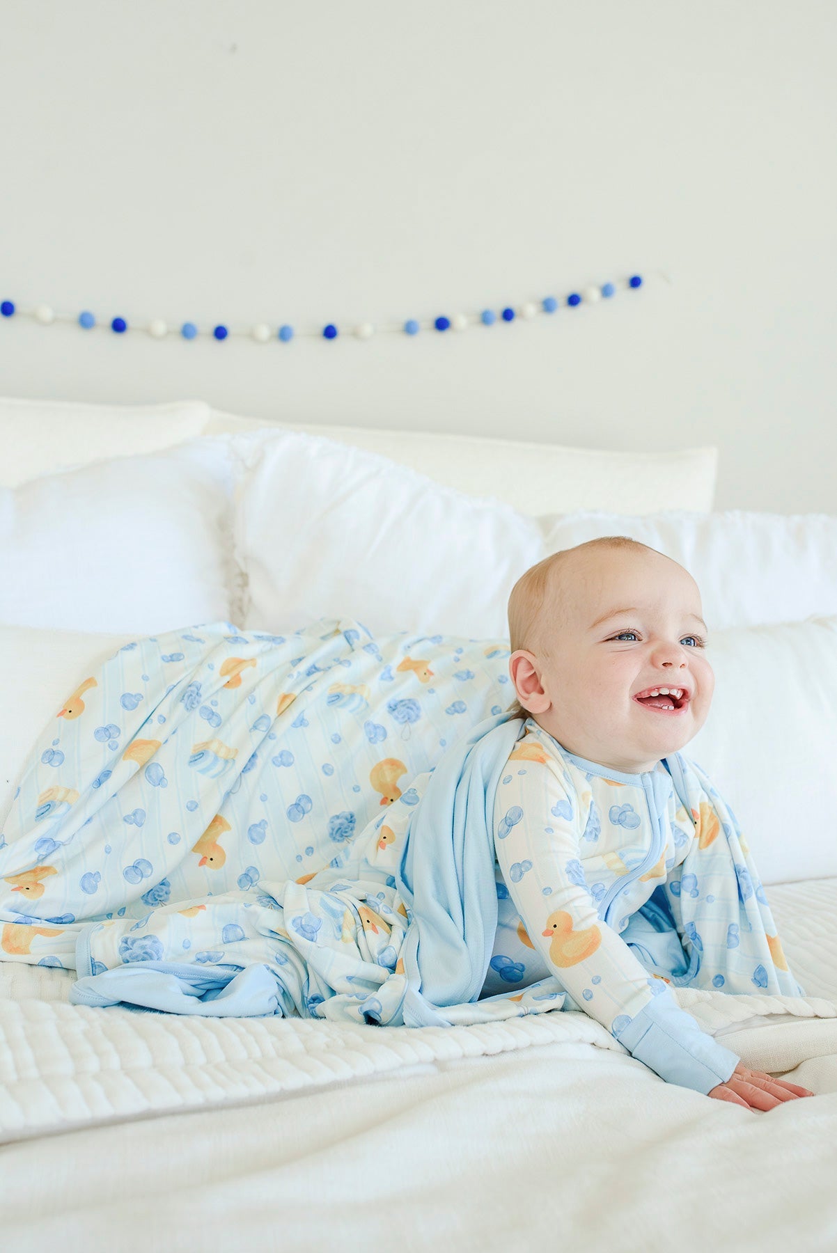 Double Sided Bamboo Blanket | Bubble Duckies Blue