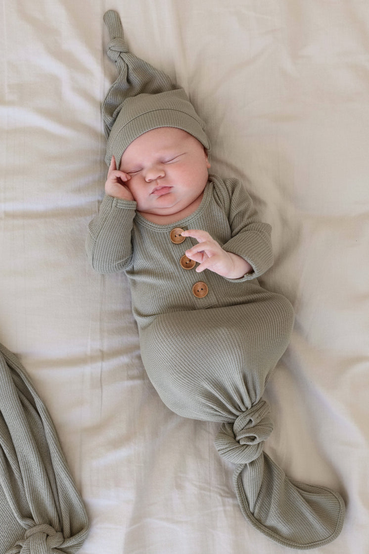 Eucalyptus Bamboo Waffle Newborn Baby Knot Gown & Hat Set