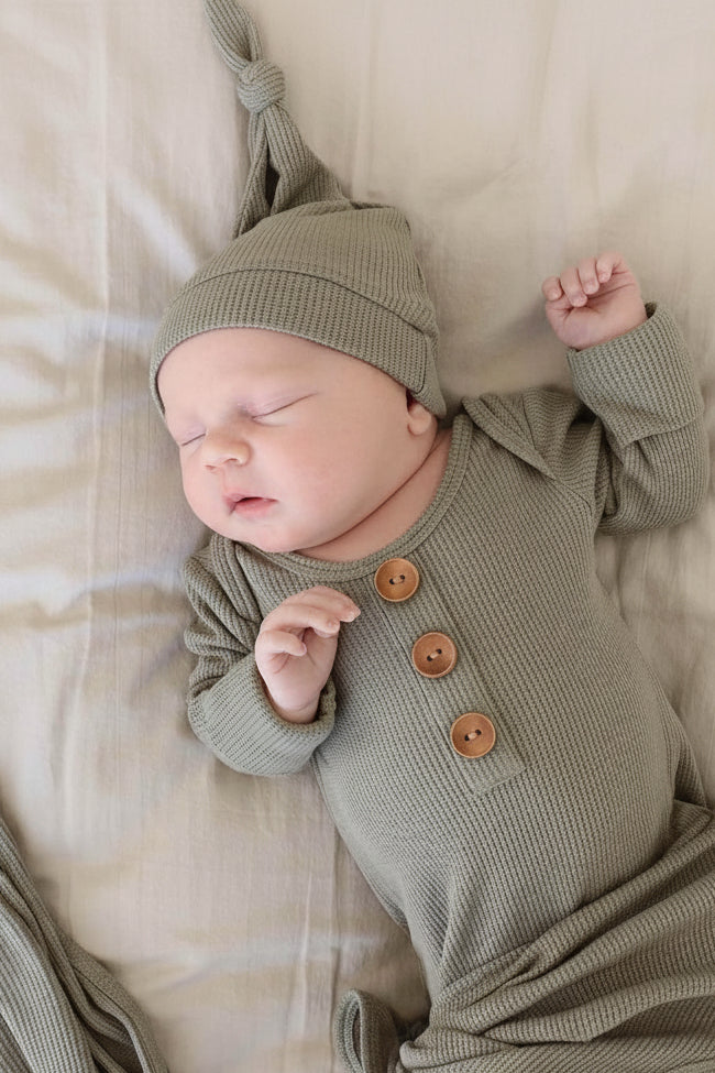 Eucalyptus Bamboo Waffle Newborn Baby Knot Gown & Hat Set