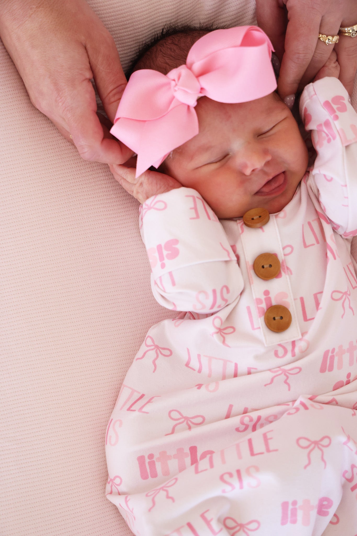 Newborn Baby Knot Gown & Hat Set | Little Sis