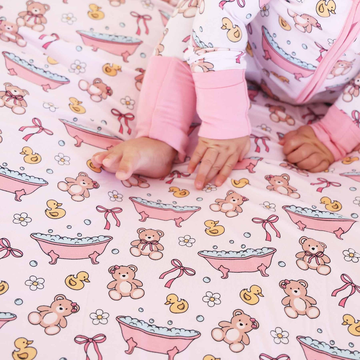 Bathtime Besties Double Sided Bamboo Blanket | Pink