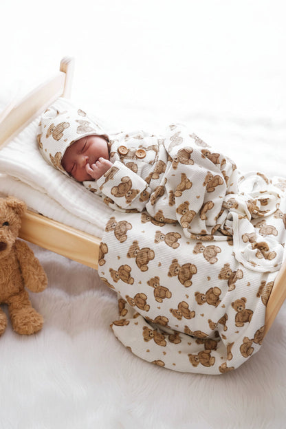 Beary Sweet Bamboo Waffle Newborn Baby Knot Gown & Hat Set