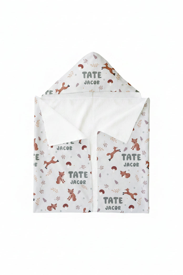 Personalized Hooded Towel | Red Fox Run