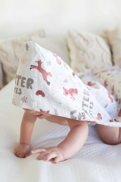 Personalized Hooded Towel | Red Fox Run