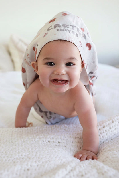 Personalized Hooded Towel | Red Fox Run
