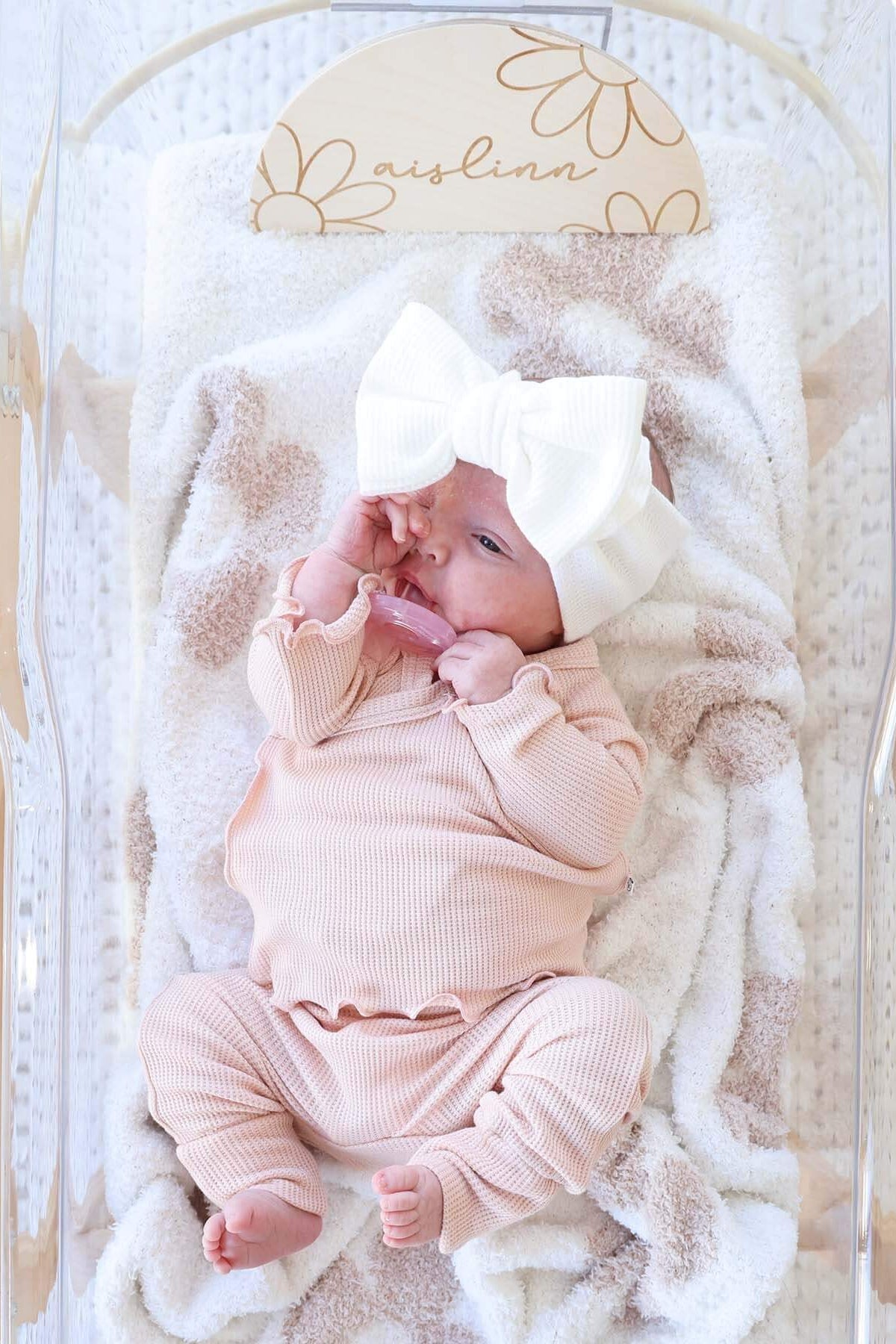 Large Waffle Knit Bow | White