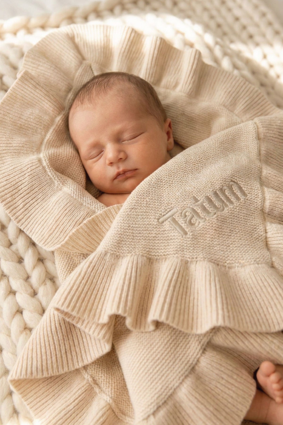 Embroidered Knit Blanket With Ruffle | Oatmeal