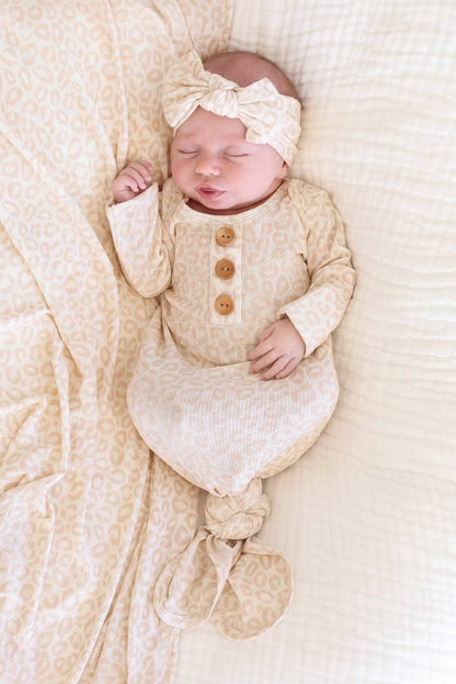 Lovely Leopard Bamboo Waffle Newborn Baby Knot Gown & Hat Set