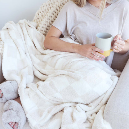 CuddleLane™ Luxe Blankets | Toffee Check