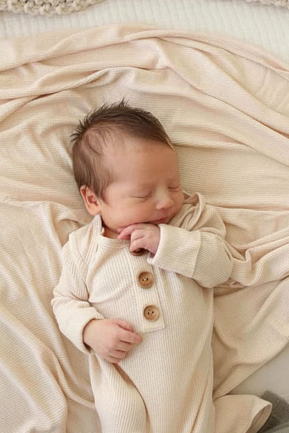 Oatmeal Bamboo Waffle Newborn Baby Knot Gown & Hat Set