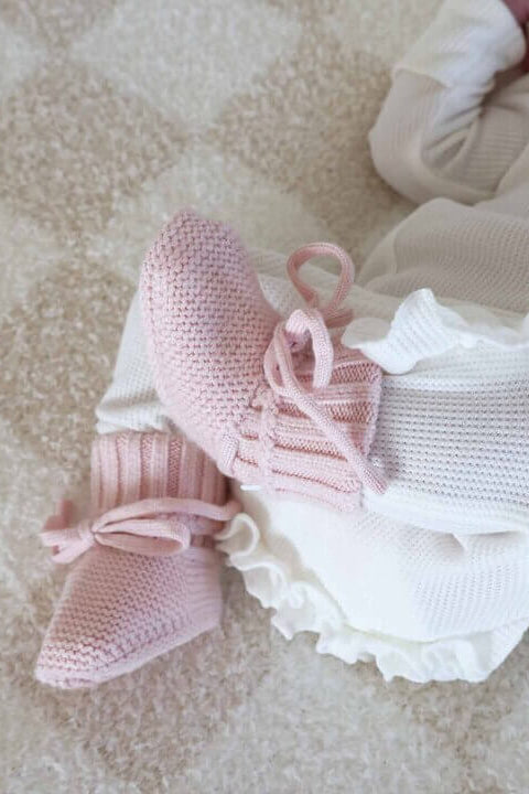 Knit Newborn Bow Booties | Baby Pink