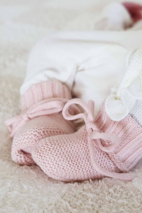 Knit Newborn Bow Booties