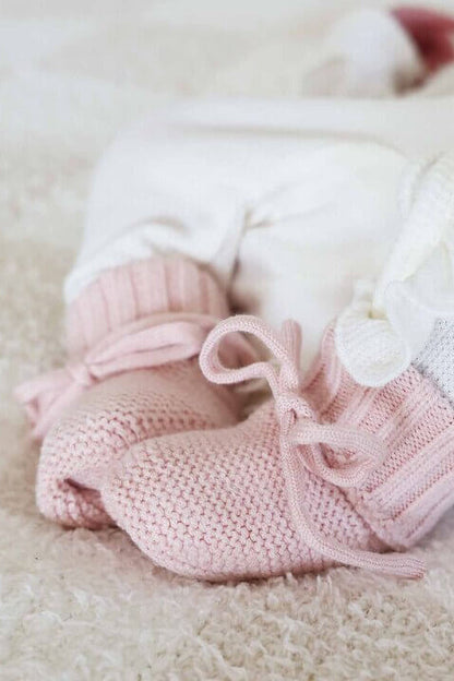 Knit Newborn Bow Booties
