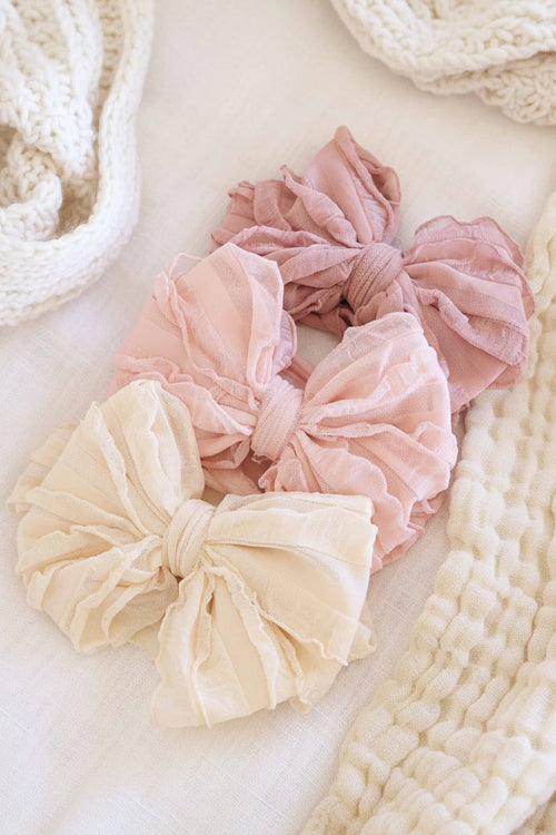Large Ruffle Knit Bow | Pinks
