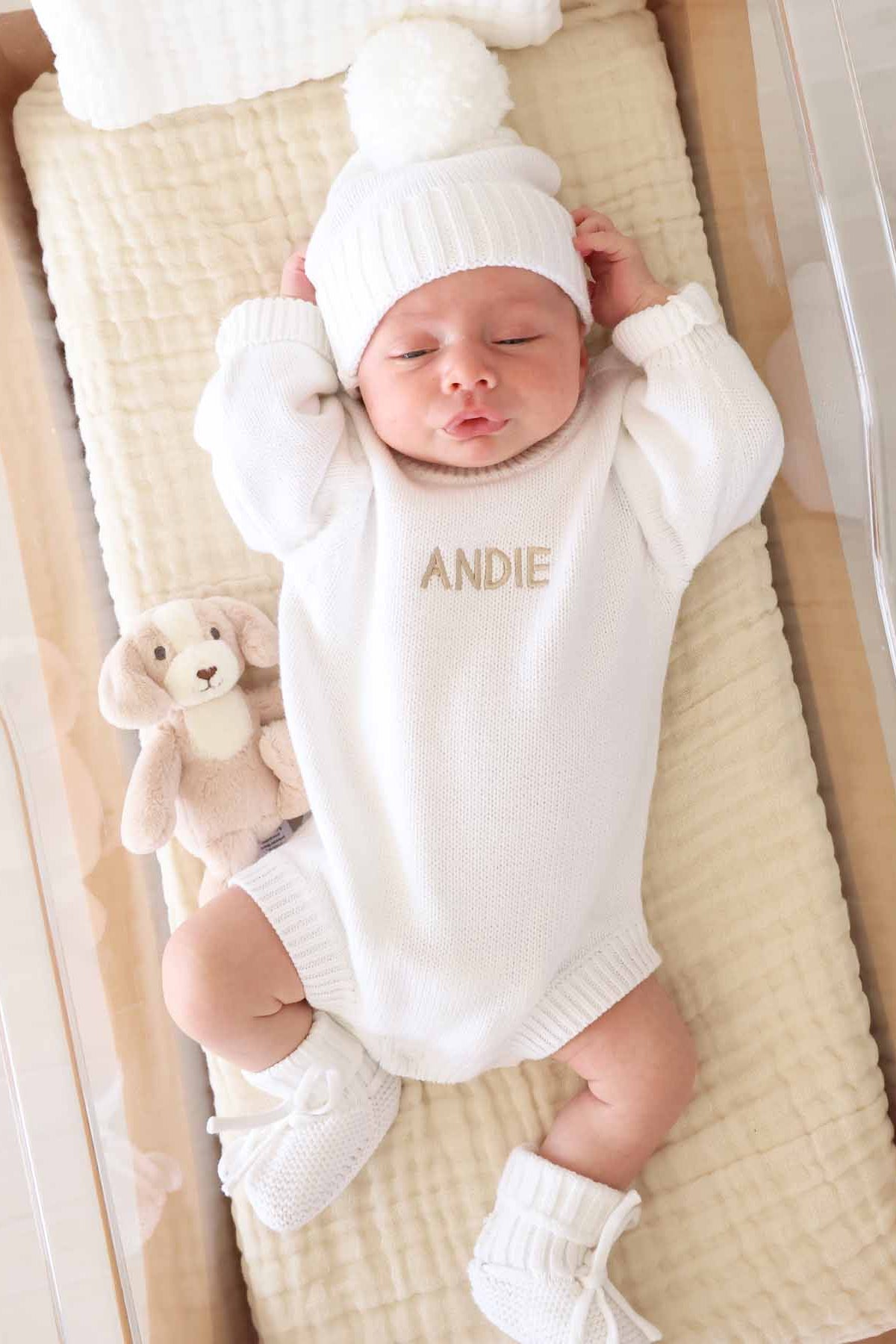 Knit Baby Pom Pom Beanie | Sweet Neutrals